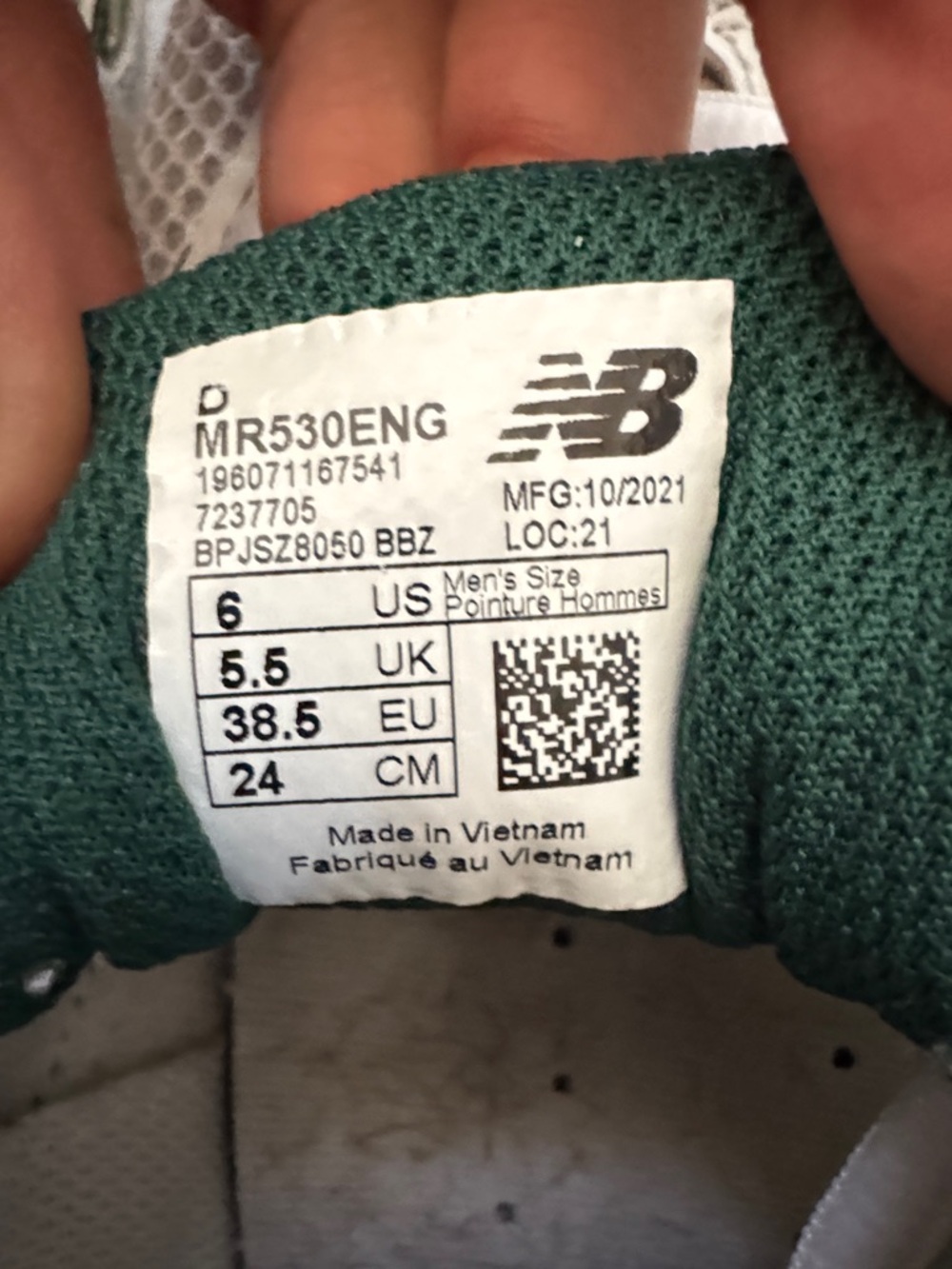 New Balance White and Green 530 Athletic Sneakers - Picture 2 of 3